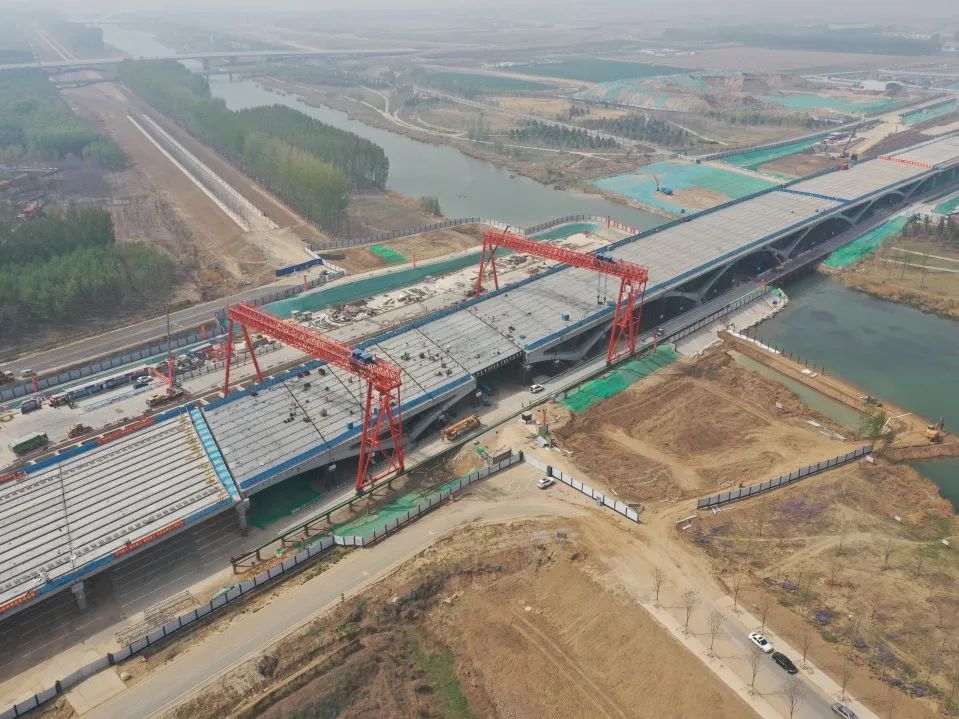 連收兩封表揚(yáng)信，講述188天“拼”出的奇跡